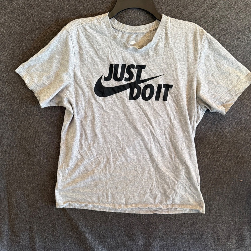 Nike Just Do It Graphic Tee Mens Large Gray Short Sleeve Swoosh T-Shirt Cotton